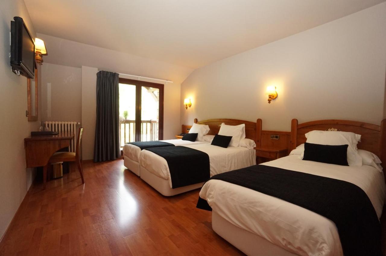 Hotel & Spa Niunit Эл Серрат Экстерьер фото