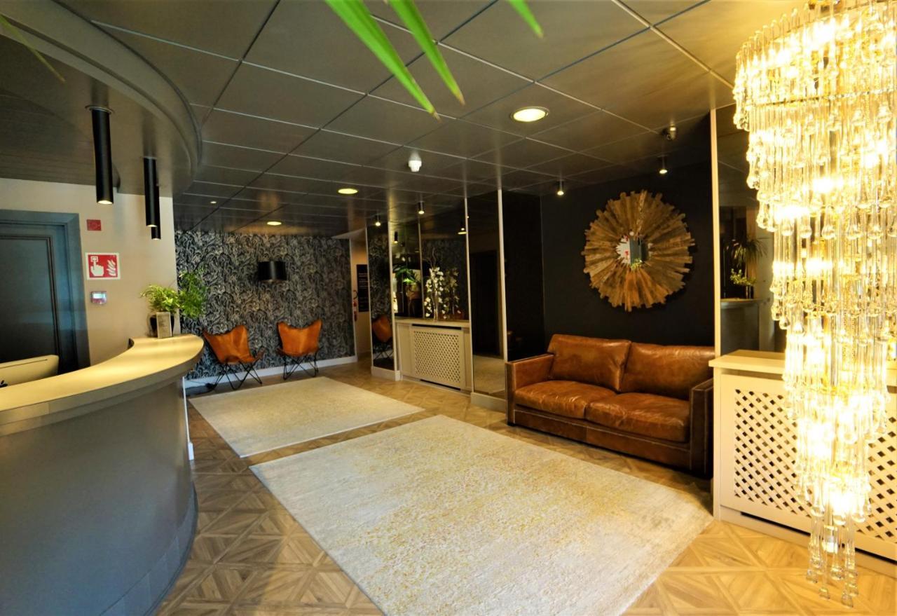 Hotel & Spa Niunit Эл Серрат Экстерьер фото