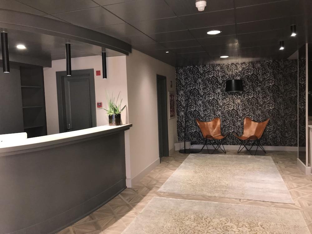Hotel & Spa Niunit Эл Серрат Экстерьер фото